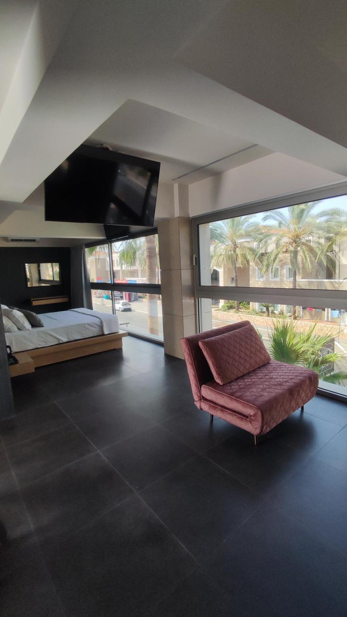 Summertime Signature Suites Agia Marina Exterior foto